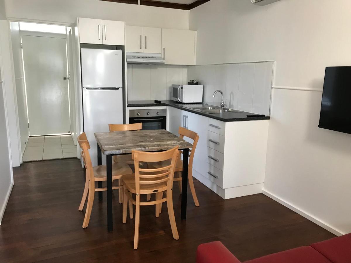 Ocean Breeze Units Bowen Exterior foto