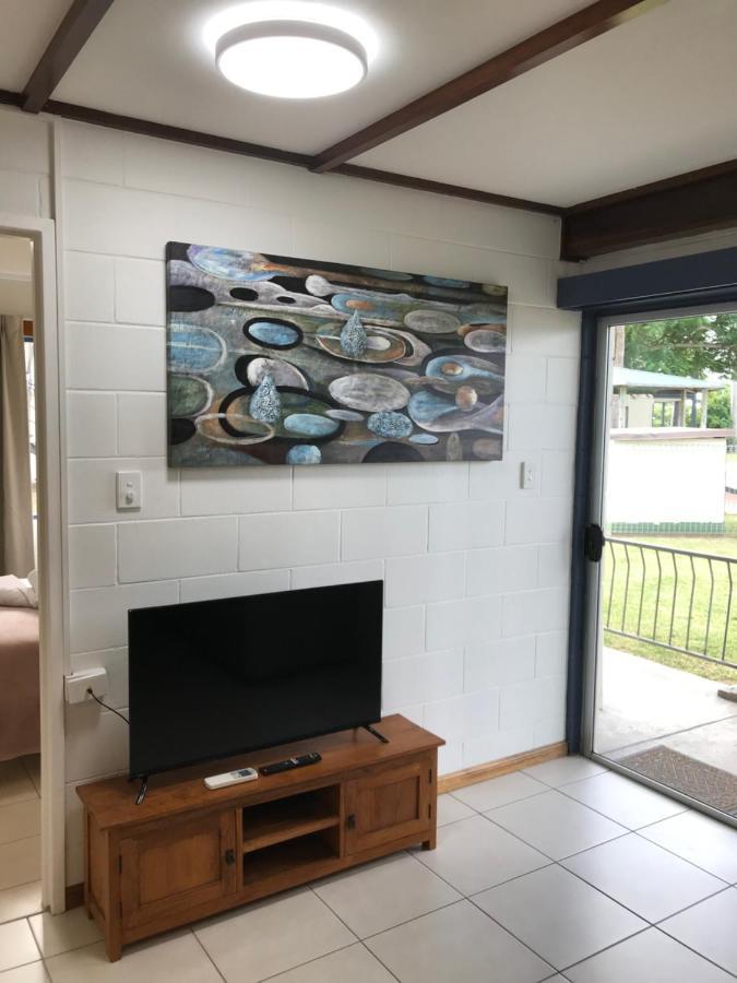 Ocean Breeze Units Bowen Exterior foto